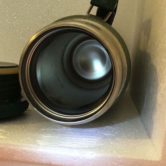 Stanley classic 24 ounce green stainless thermos - Picture 5 of 5